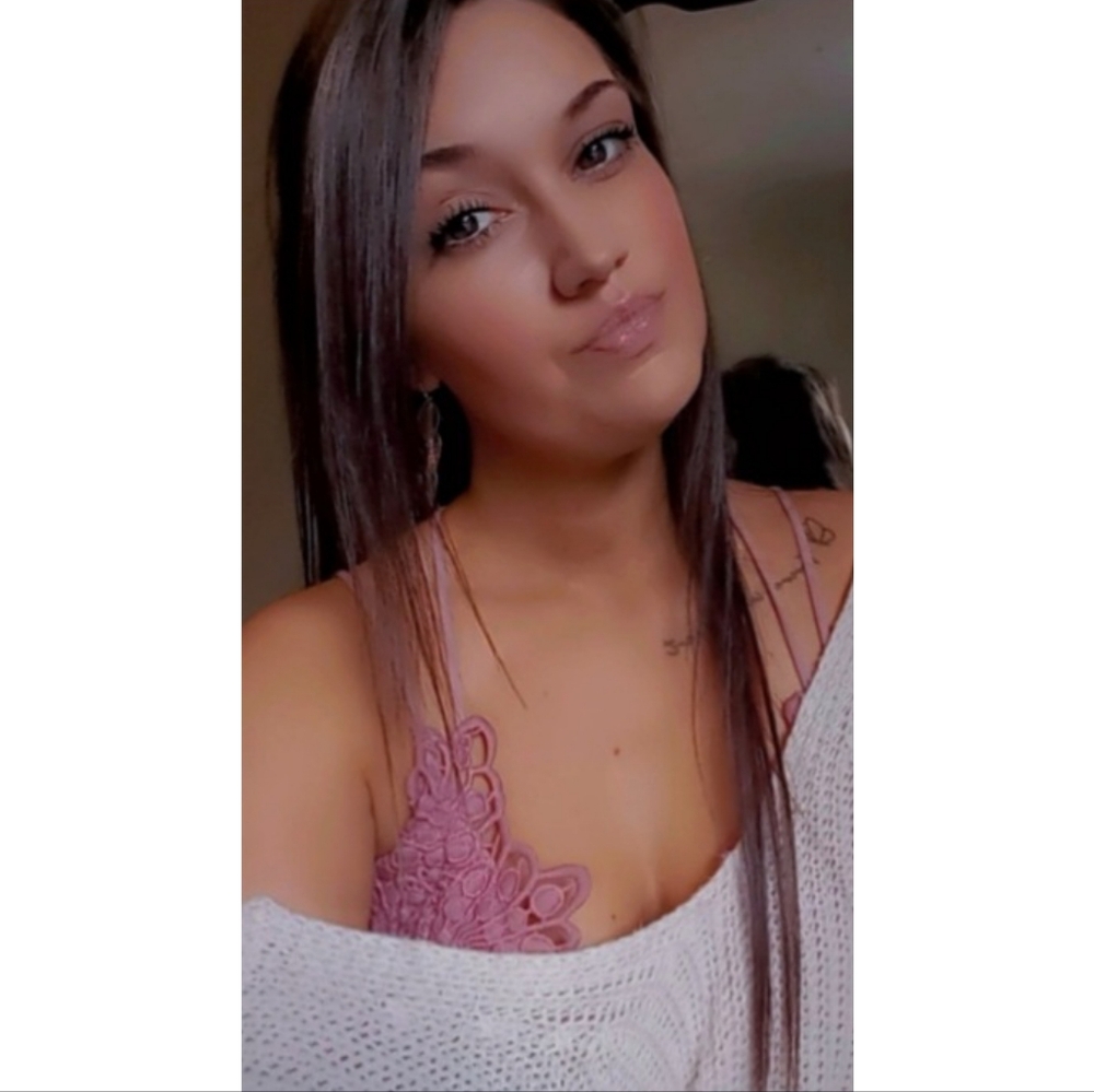 Meet your Posher, Brittney